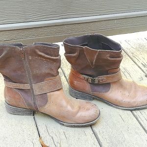 Used Tara M Camel,Taupe,Tan. Moto Zip up ankle Boot with bronze cuff buckle.11